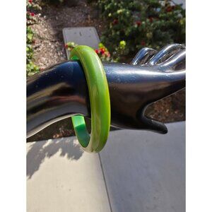 Vintage Olive Green Bakelite Bangle Bracelet 8" - TESTED